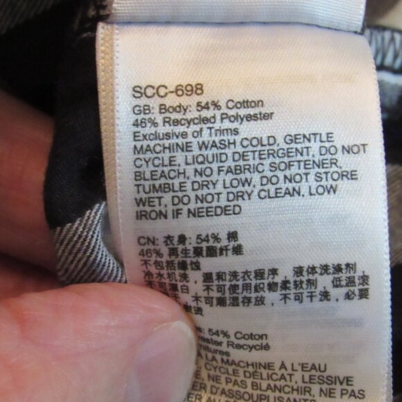 Marmot Black & White Lightweight Flannel with Side Pockets Size Medium EUC - Picture 9 of 9